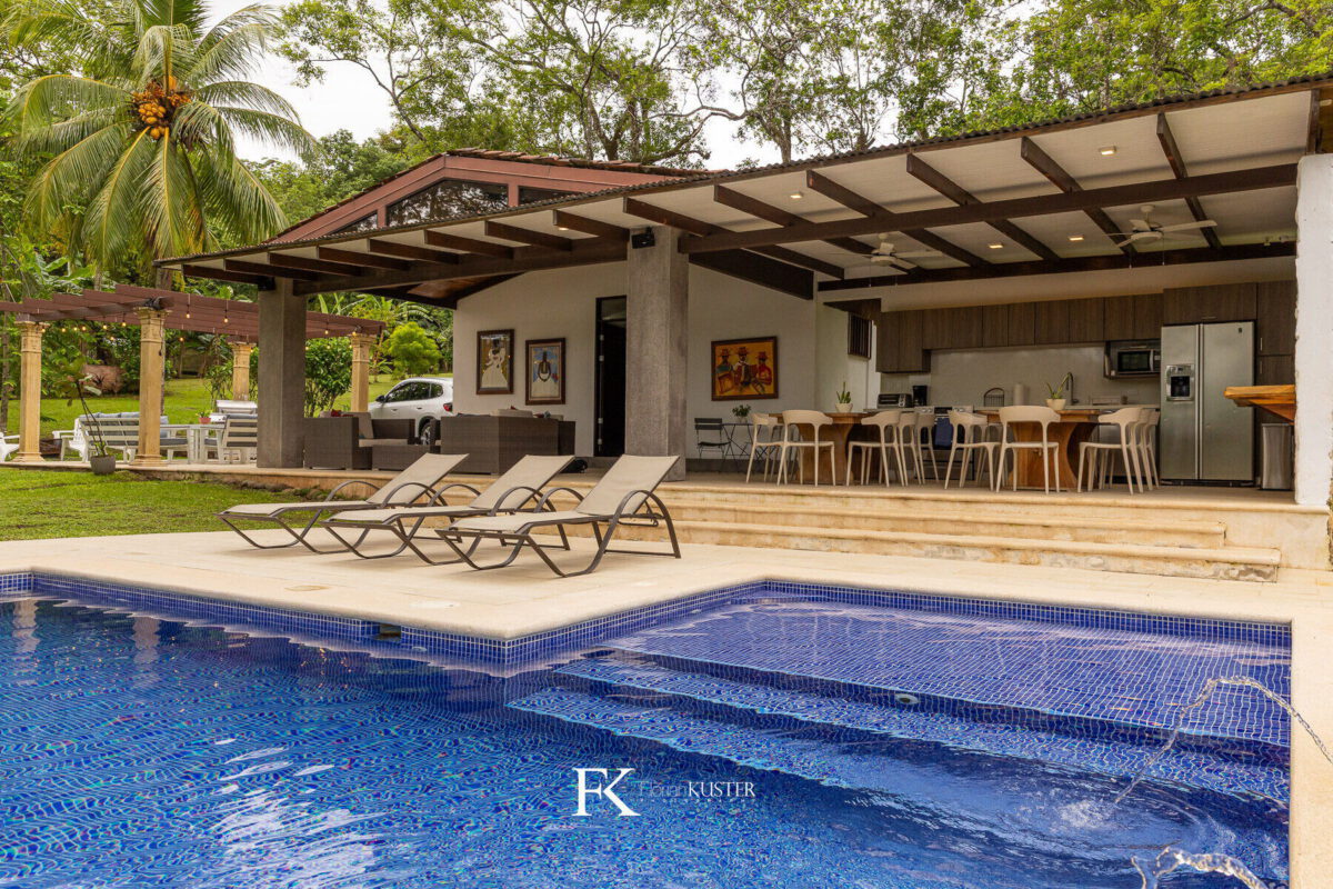 Finca Rio Surrubres